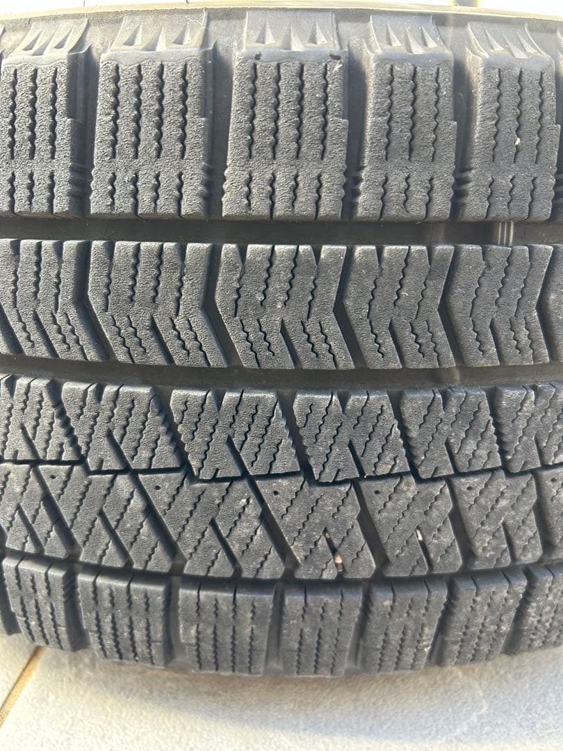 スタッドレスタイヤ　ホイール　4本セット