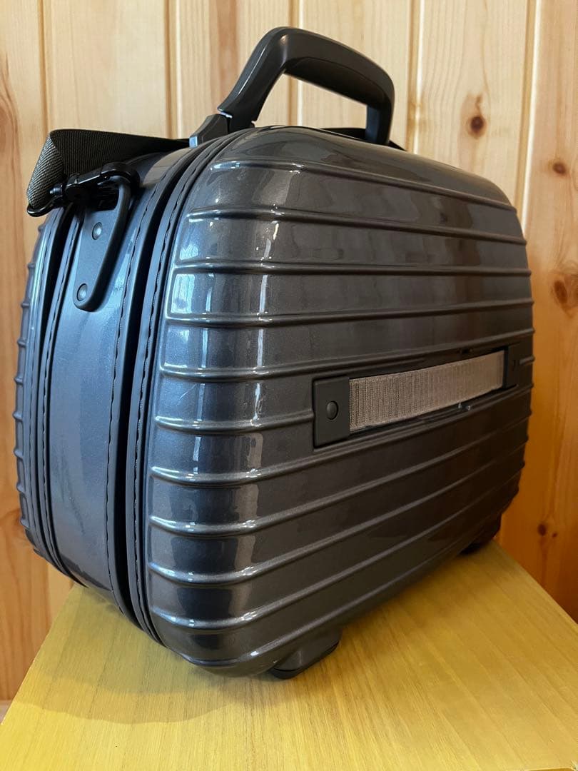 リモワ RIMOWA サルサ デラックス ビューティーケース13L グレー