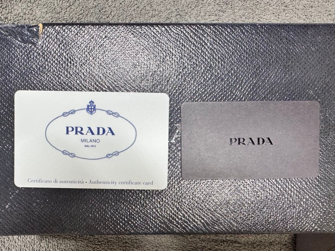 【えす】PRADA プラダ 長財布 サフィアーノレザー
