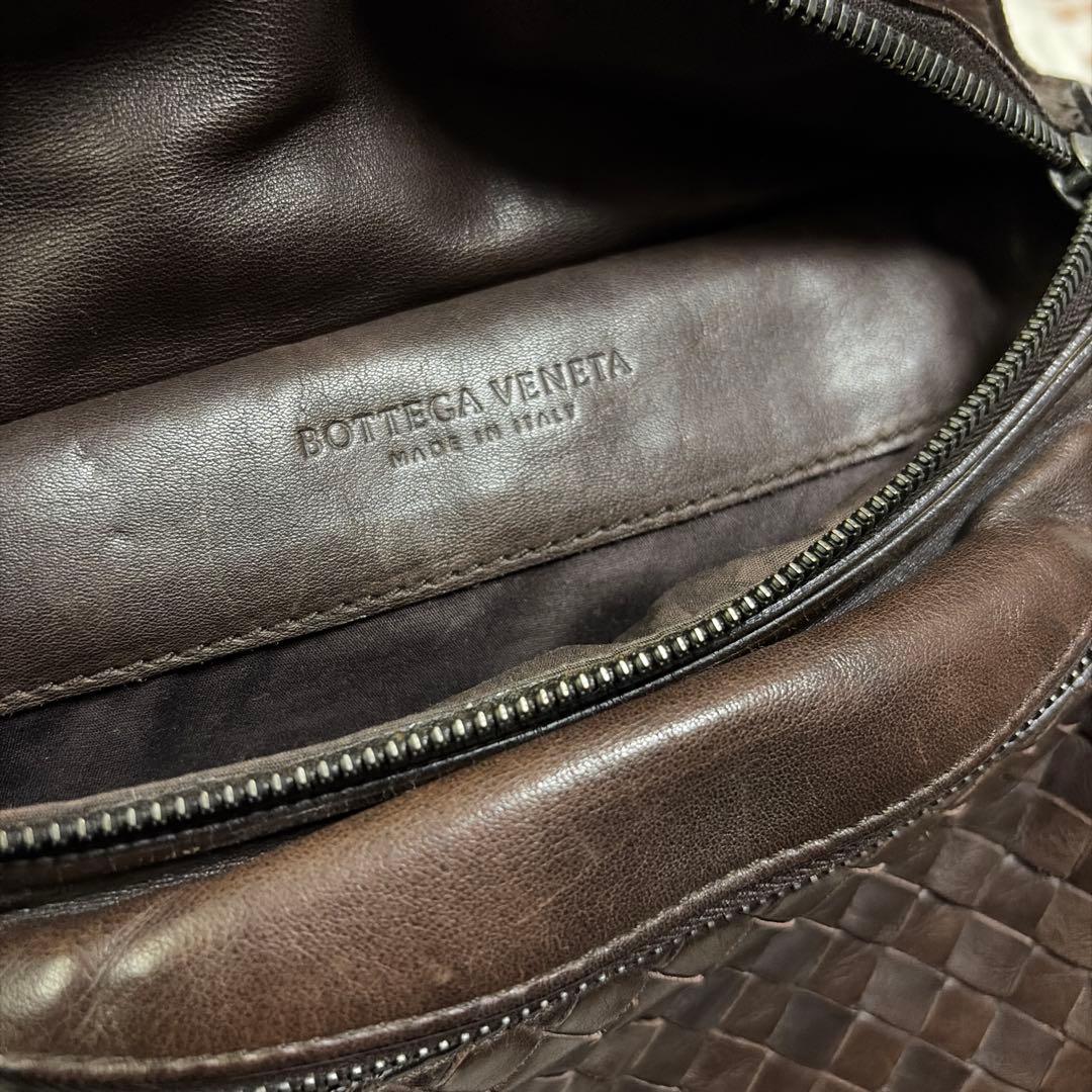 ボッテガヴェネタ イントレチャート ダークブラウン レザー ショルダーバッグ