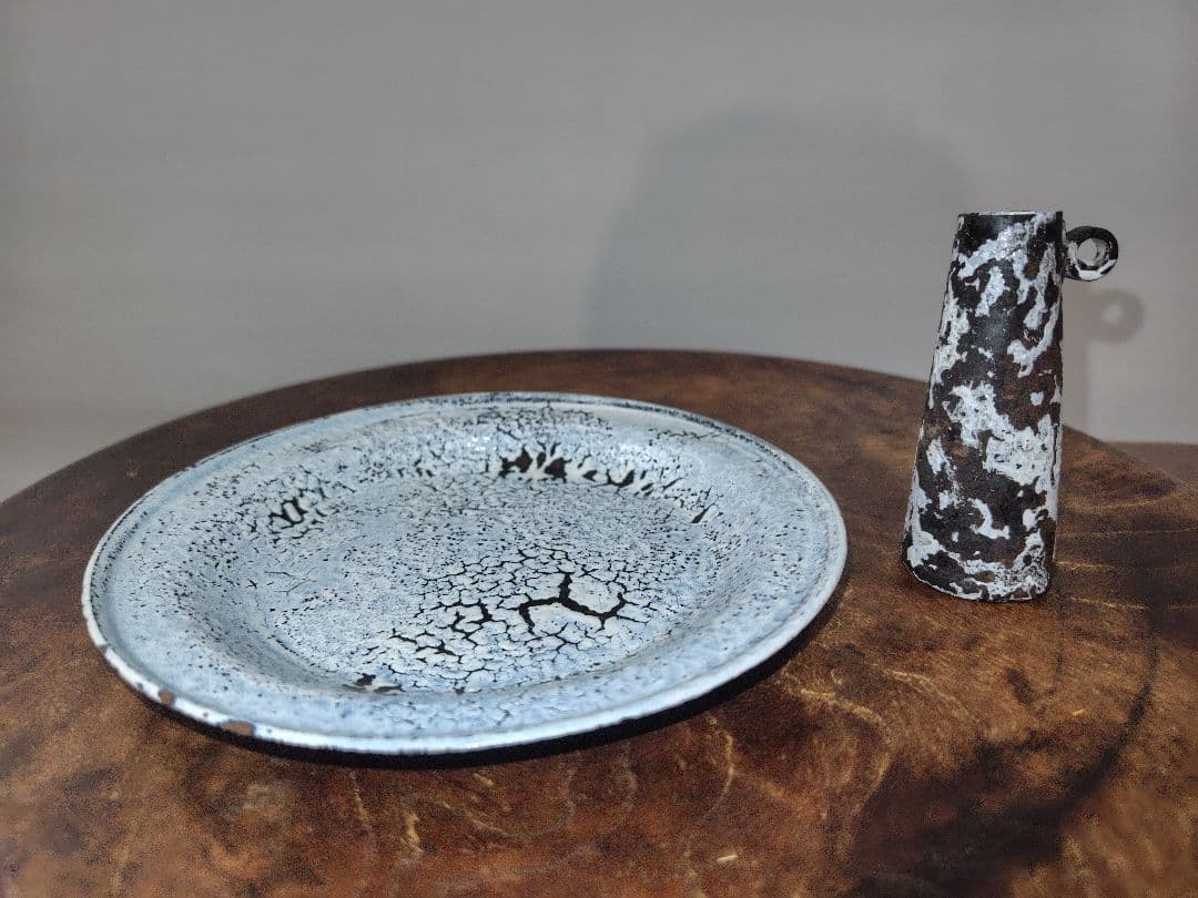 大山求さん　作品　2点セット　作家　鉄 皿　一輪挿し