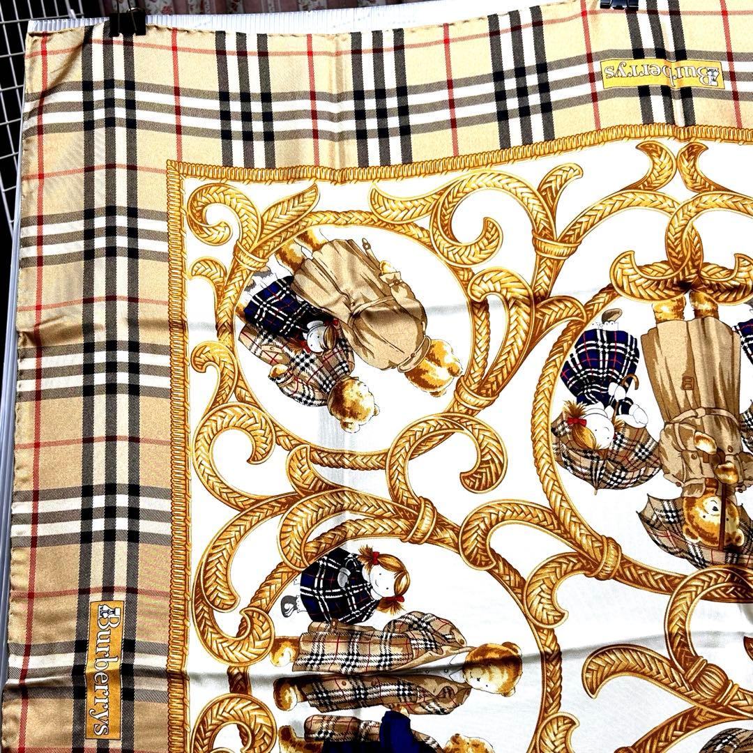 d*7様 71655 BURBERRY シルクスカーフ　未使用品　86×86cm