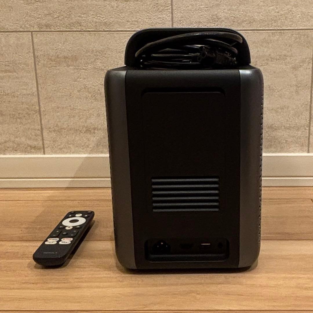 ト*ゥ様 Nebula Cosmos Laser 4K /スタンド/BOSEサウ