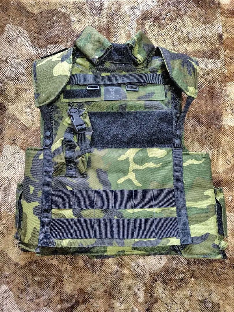 サファリランド社製COVER６ボディアーマー