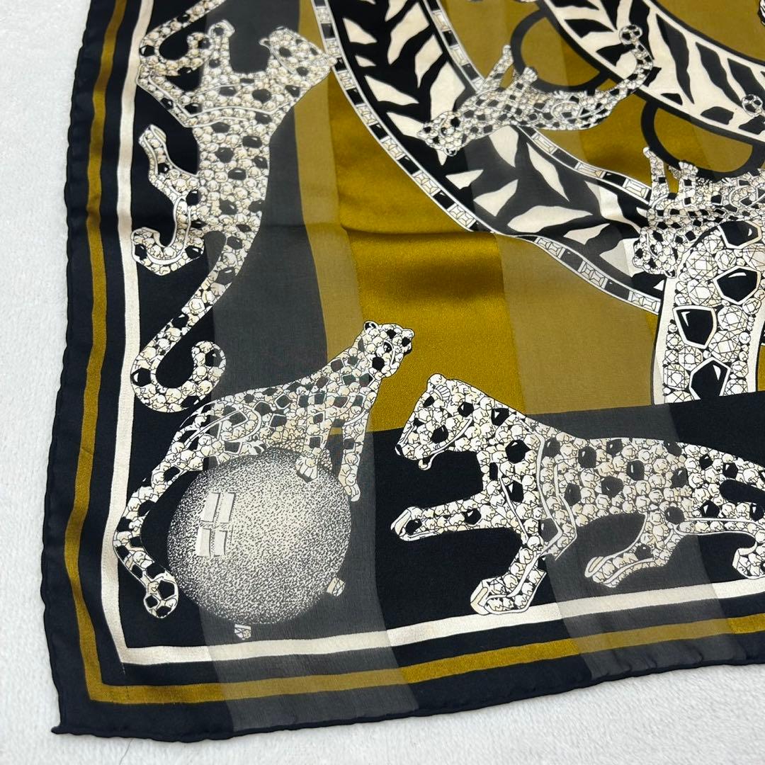 K642 カルティエ イタリア製 大判 スカーフ ブラック カーキ レディース