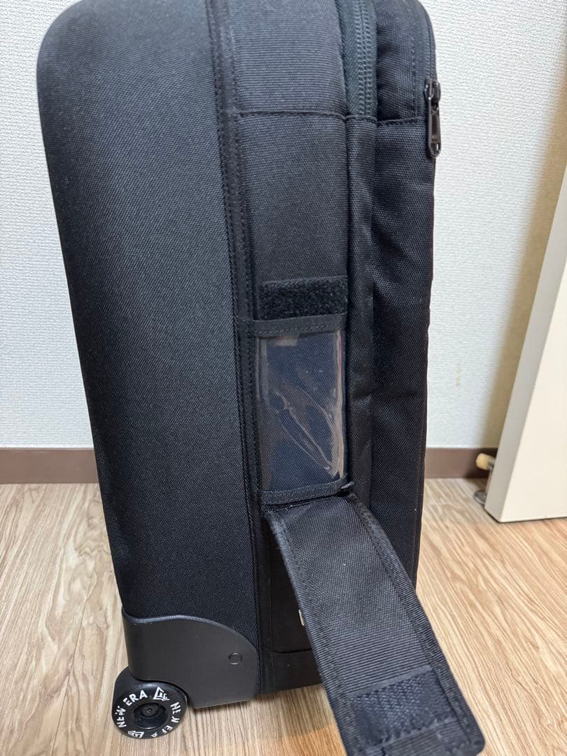 NEW ERA ブラック キャリーケース