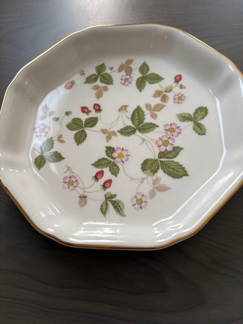 ウェッジウッド　ワイルドストロベリー