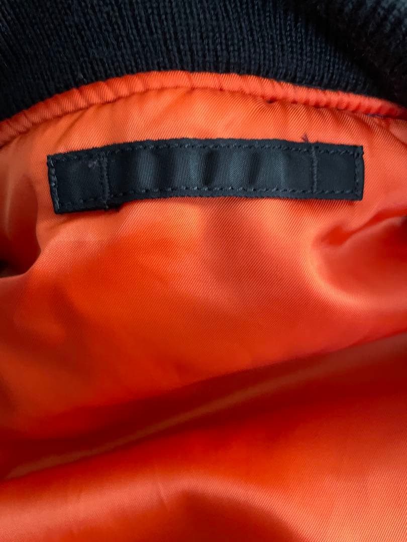 極美品 AVIREX ブラック MA-1 size S 24時間以内発送