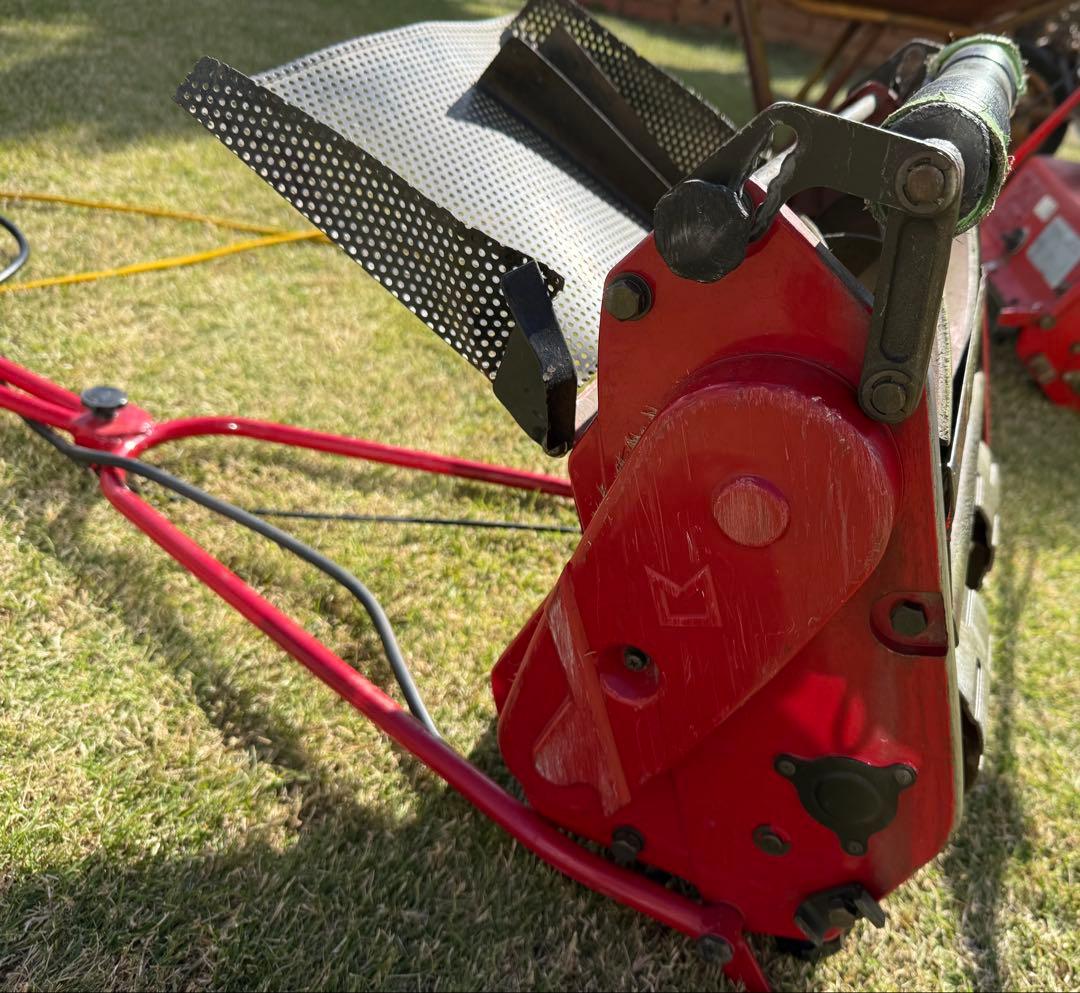 バロネス 自走式芝刈り機 LM12MF 後期モデル