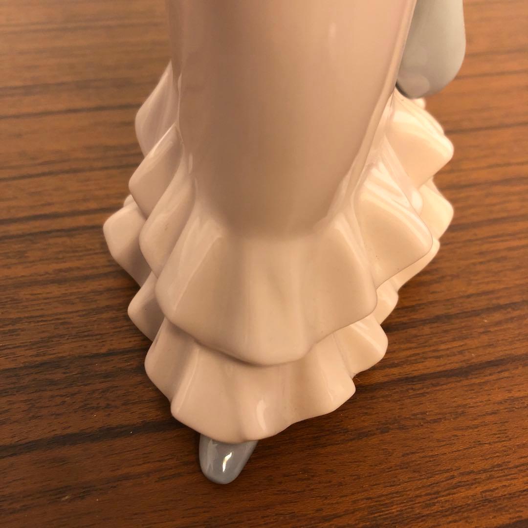 リヤドロ　LIADRO 読書する貴婦人　エレガント　箱あり