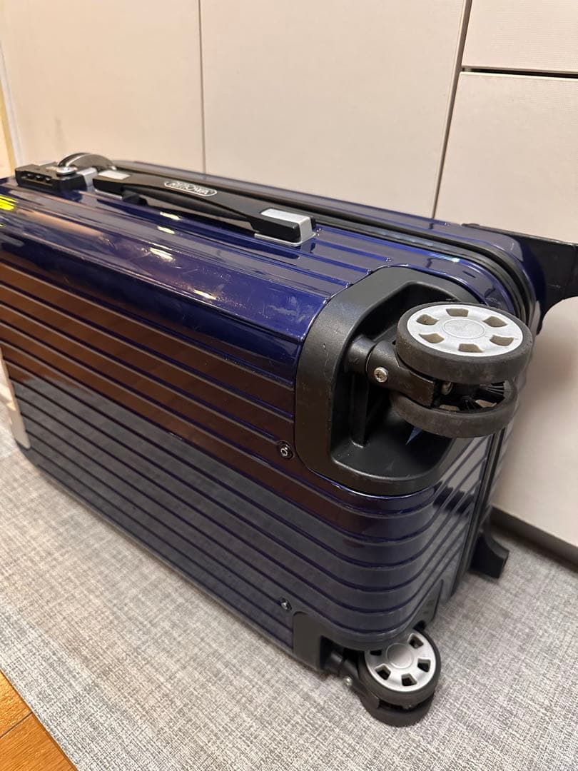 RIMOWA キャリーケース ブルー 24時間セール!