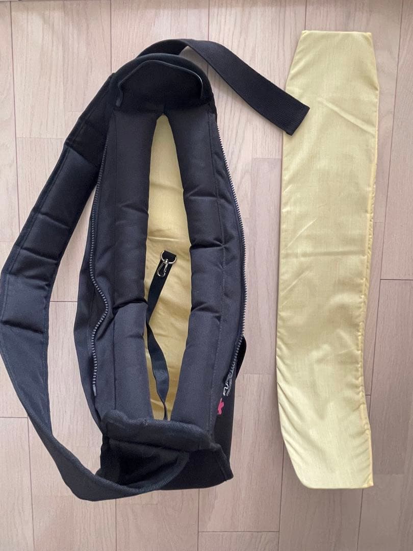 ★ ファンドル　スリングバッグ　スタンダードサイズ　Sサイズ　ブラック　黒 ★