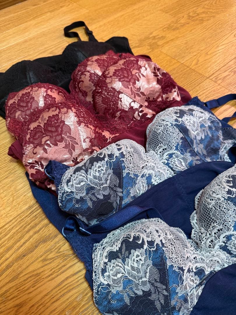 ブラデリスニューヨーク　カップ付きインナー Lサイズ