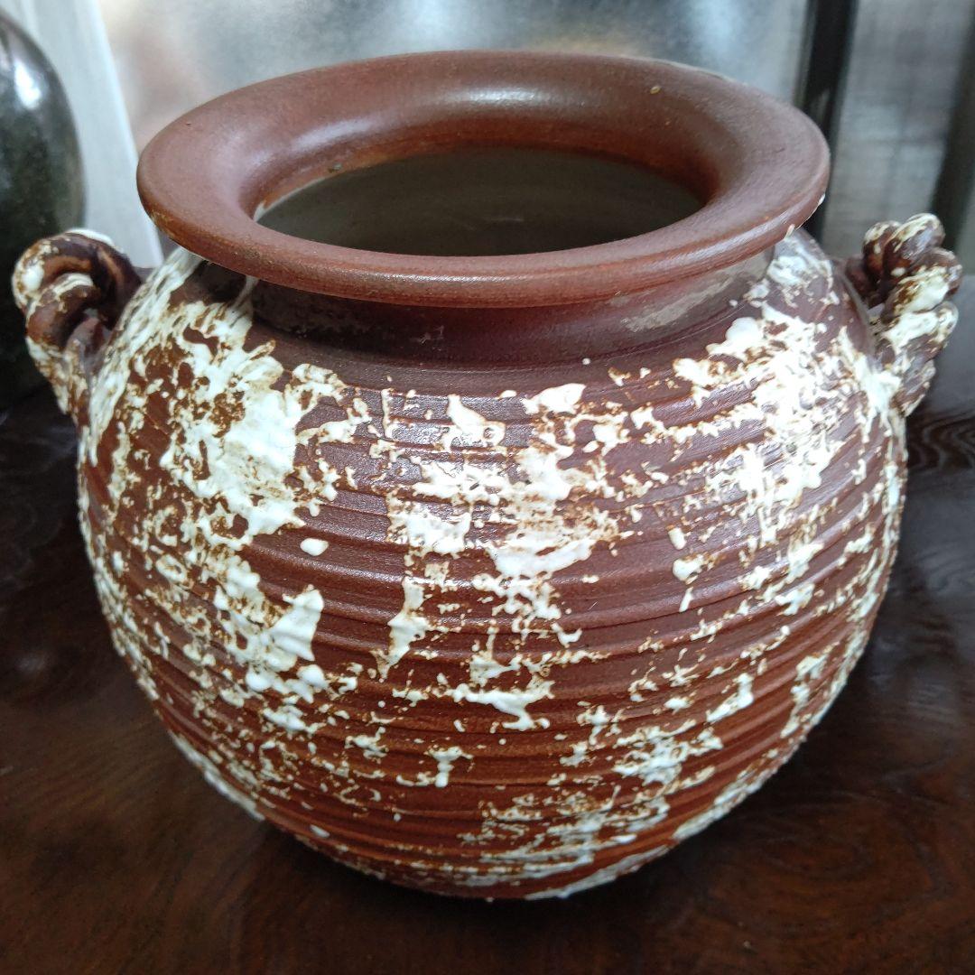 陶器製 花器 取っ手付き 茶色と白のストライプ