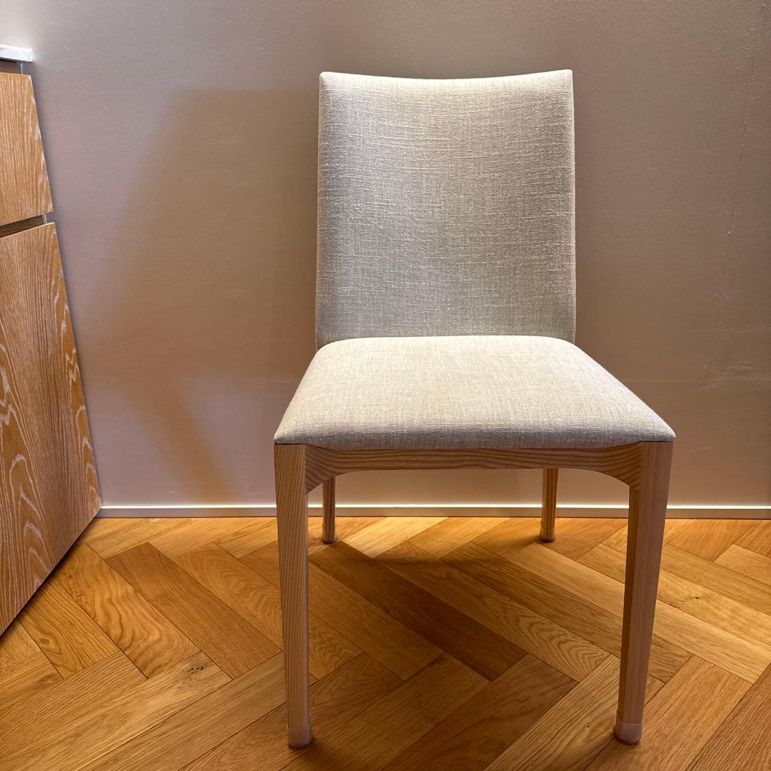 くりきんとん　カッシーナ　椅子　アームレスチェア