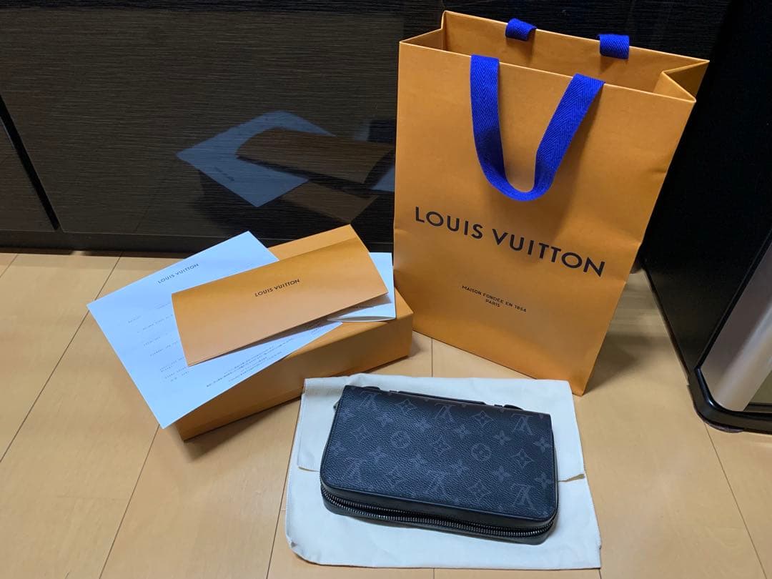 LOUIS VUITTON モノグラムエクリプス ジッピーXL
