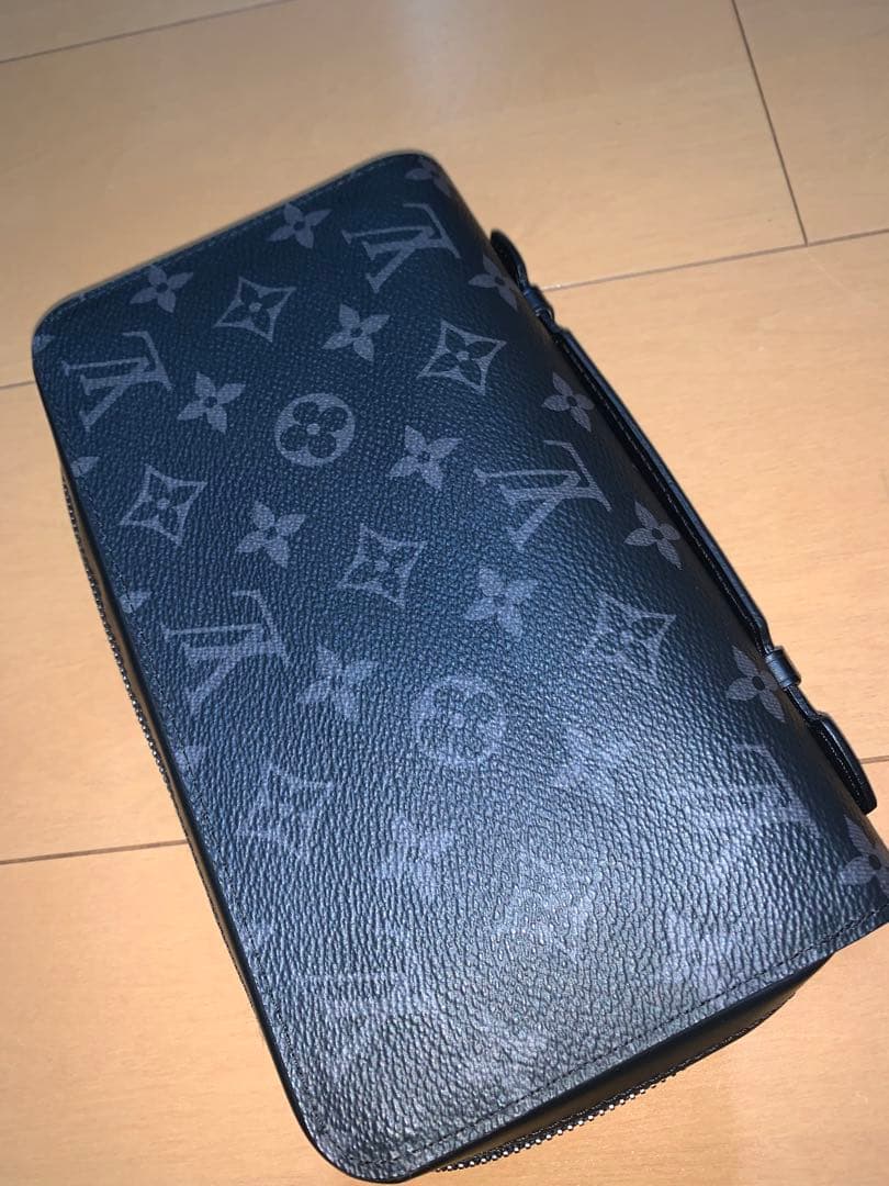 LOUIS VUITTON モノグラムエクリプス ジッピーXL