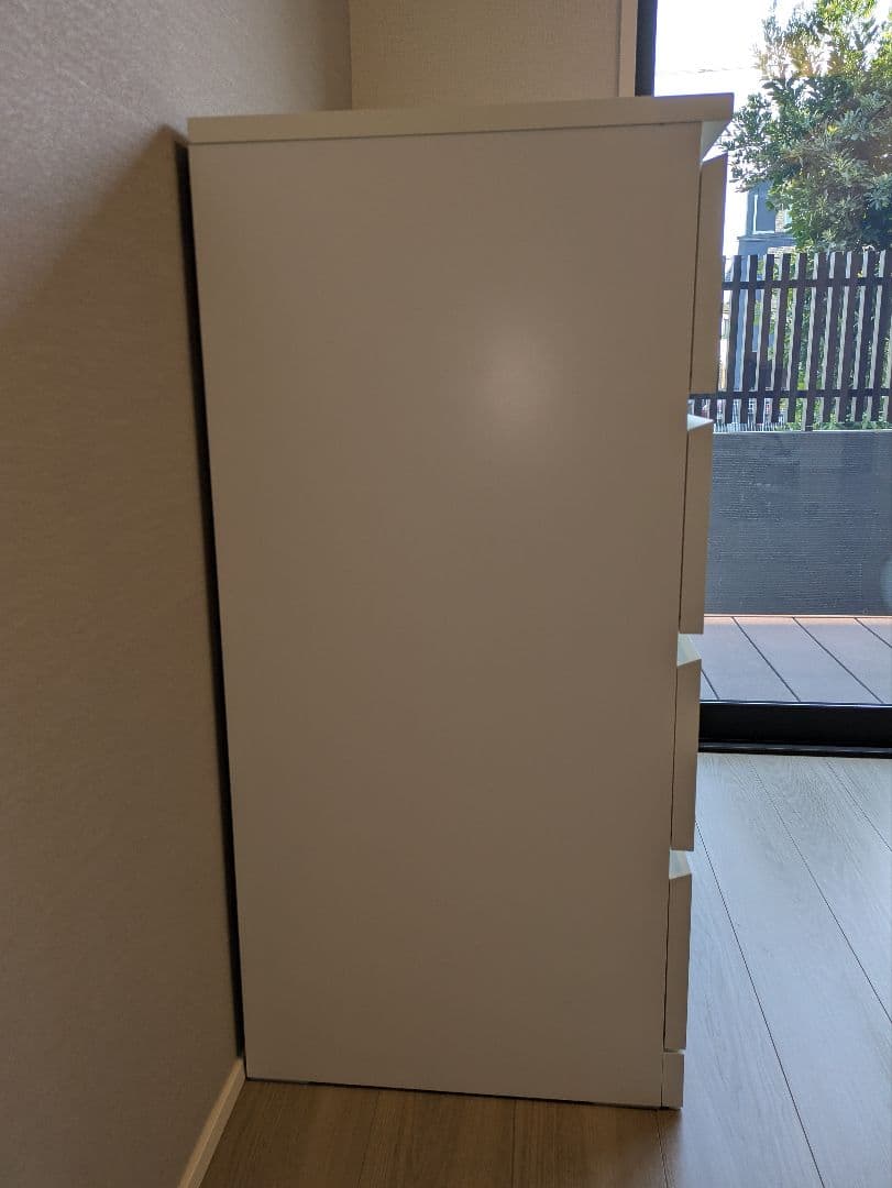 【発送頼める便】ホワイトチェスト 4段 引き出し付き　IKEA MALM マルム