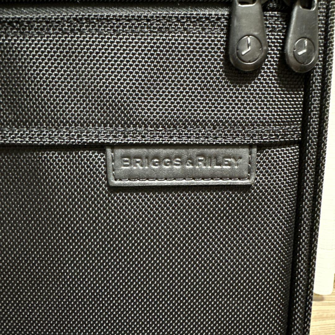 Briggs & Riley ２輪ナイロン 機内持込みキャリー　スーツケース