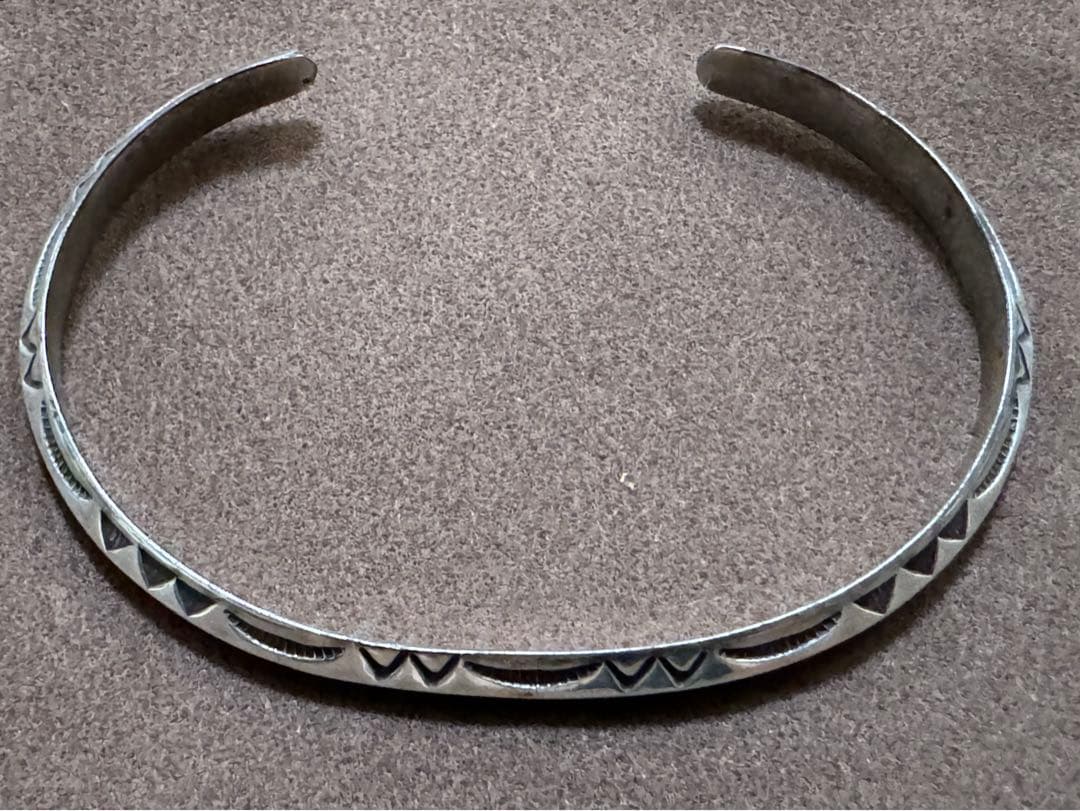 レイアダカイ　シルバーバングル