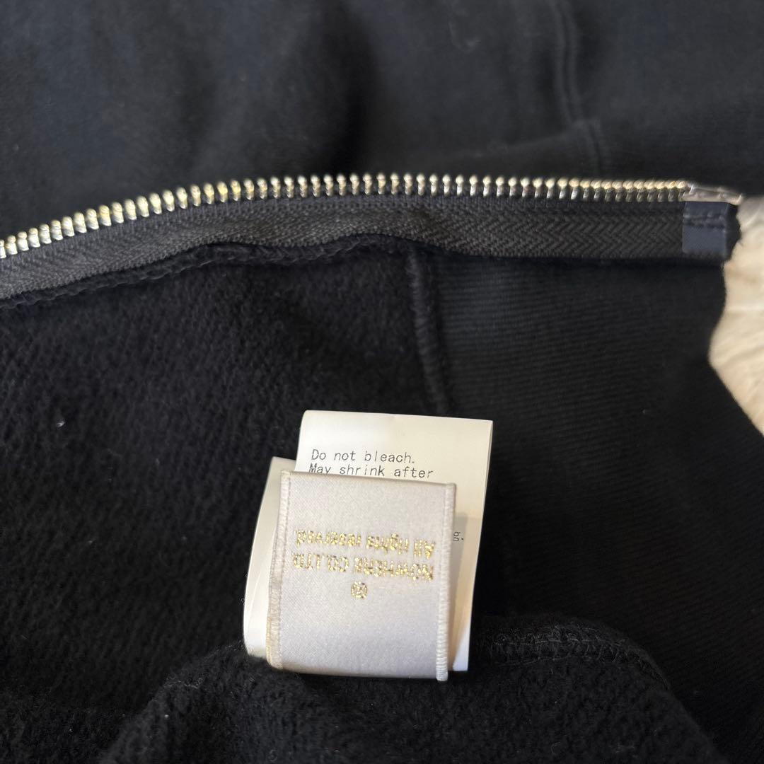 【アベイシングエイプ】 KAWS GAME GEAR パーカー　シャーク　M