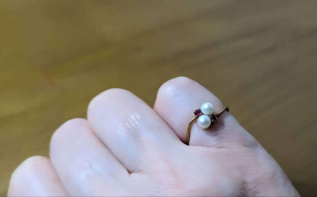 【刻印あり】18K指輪　8号　ミキモト　ベビーパール　ルビーリング