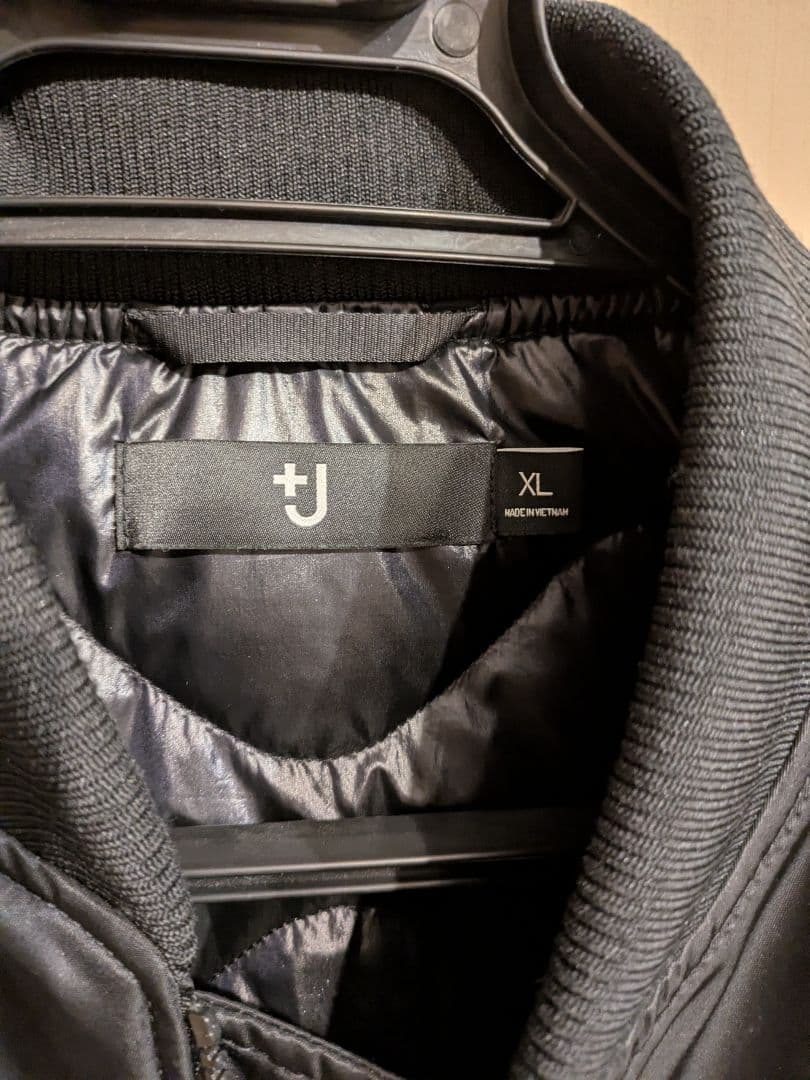 UNIQLO　＋J ハイブリッドダウンオーバーサイズMA-1 XL