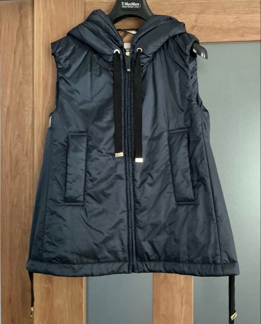 本日限定値下げ！Max Mara The Cube Greengo ベスト