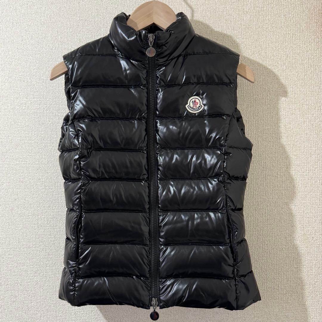 超美品■モンクレール ダウンベスト ブラック レディース 00