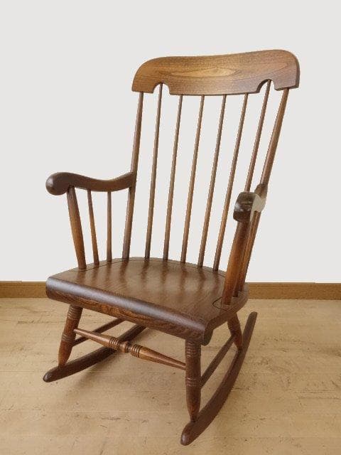 飛騨産業キツツキ　木製　ロッキングチェアー　再塗装済　ＵＳＥＤ