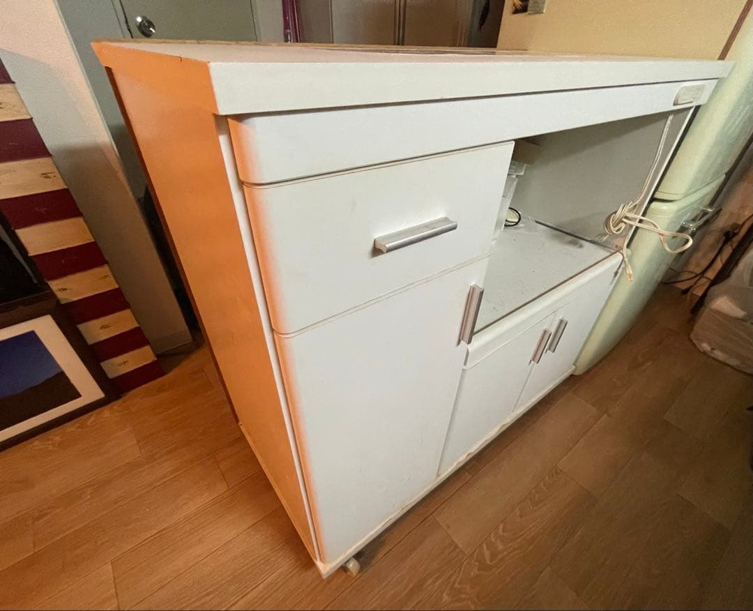 ★お値下げしました！年内まで。キッチンカウンター　収納、コンセント付き！