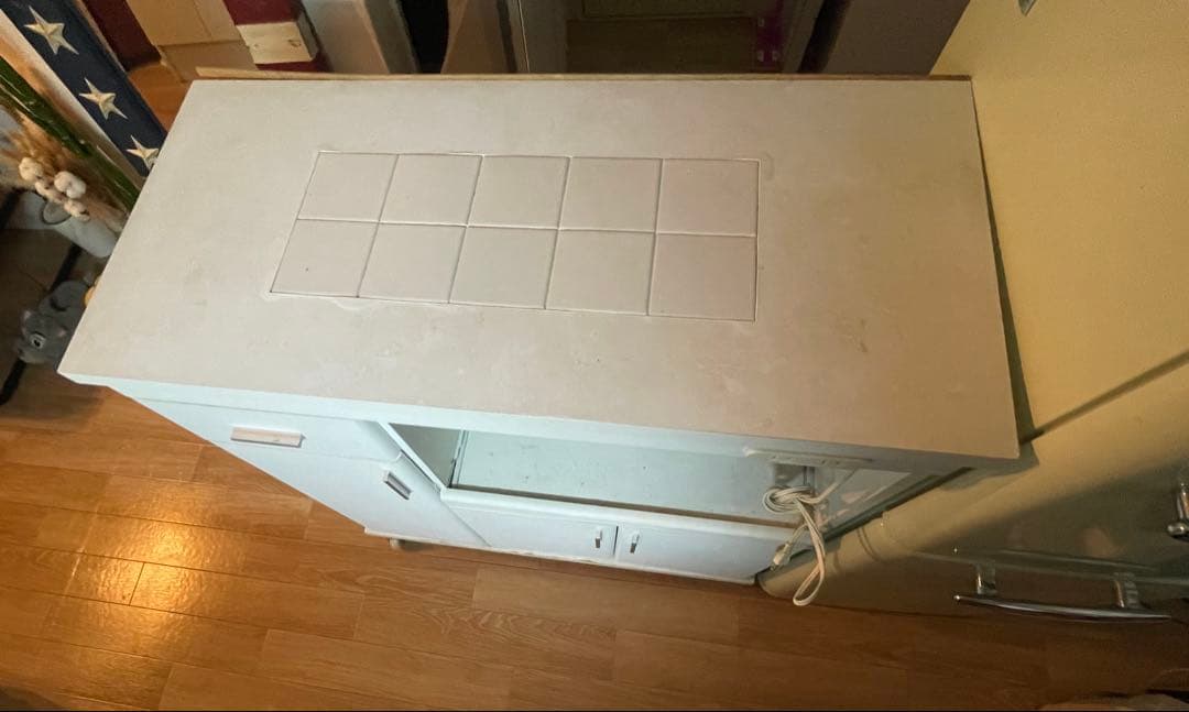 ★お値下げしました！年内まで。キッチンカウンター　収納、コンセント付き！