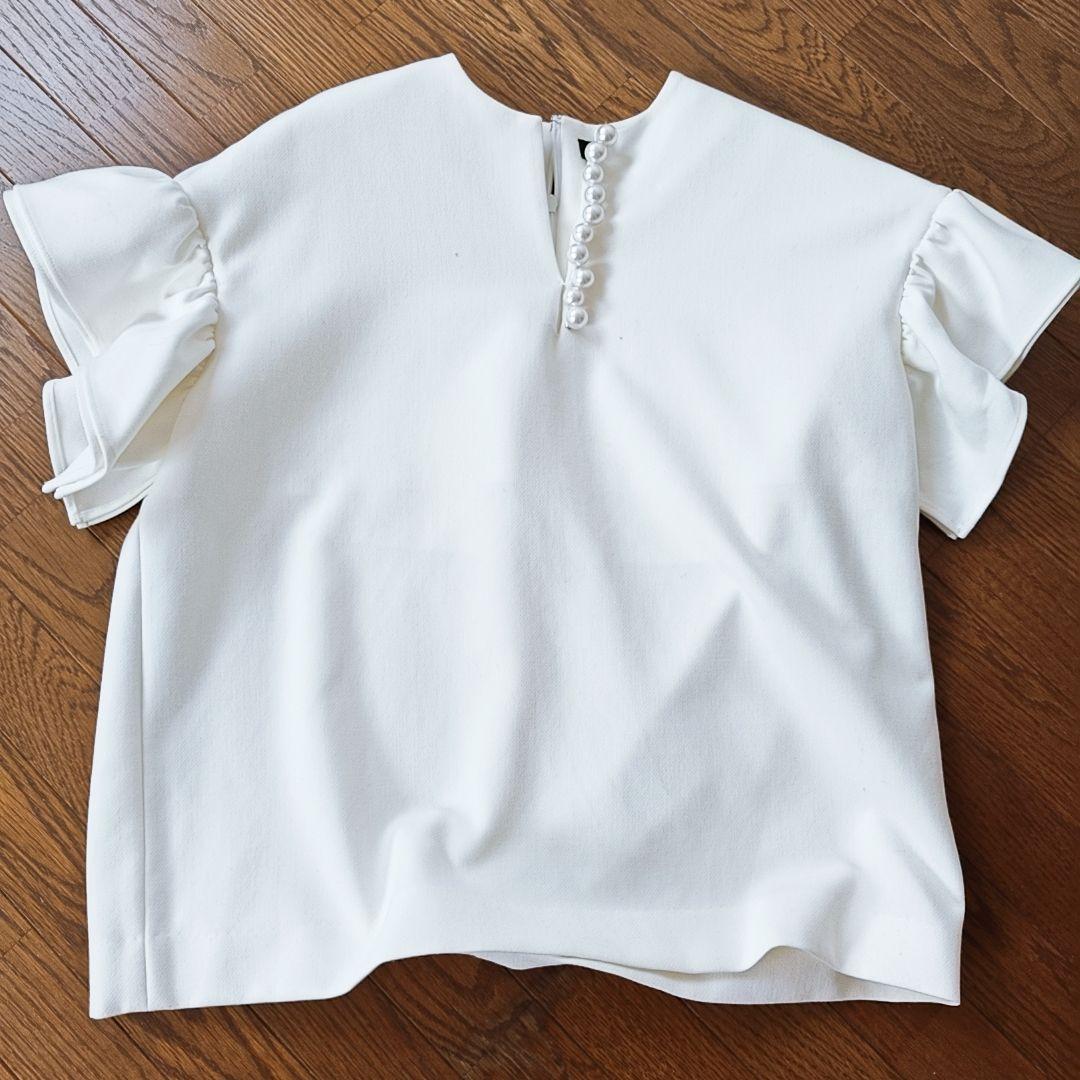 ヨーコチャン　パール付きカットソー