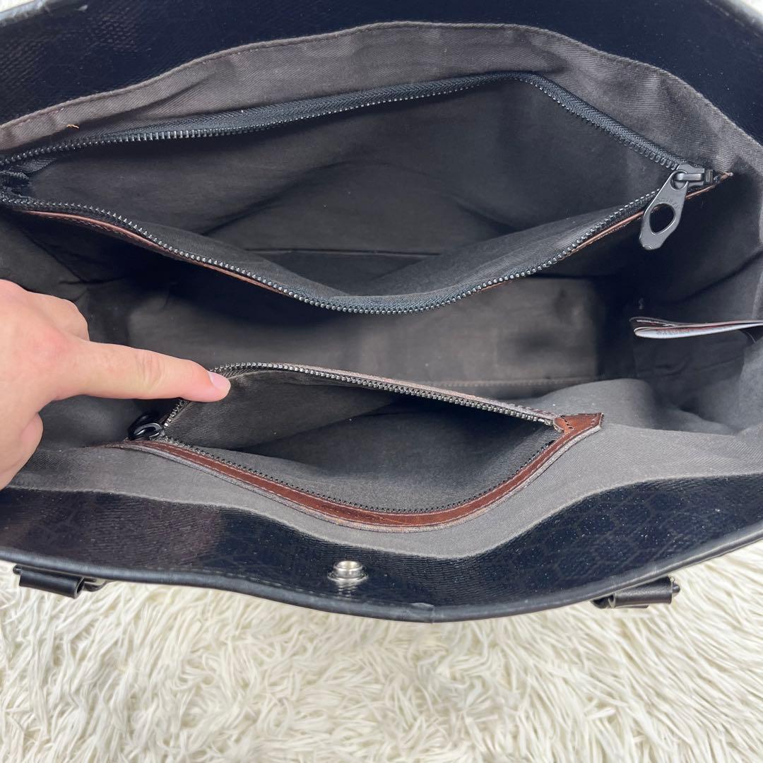 aniary アニアリ トートバッグ ブラック PVC型押し ハニカム柄 A4