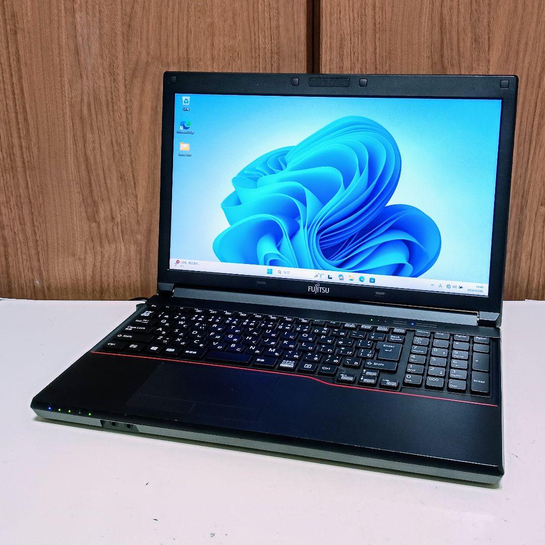 FUJITSU LIFEBOOK Corei5 メモリ8GB SSD256GB