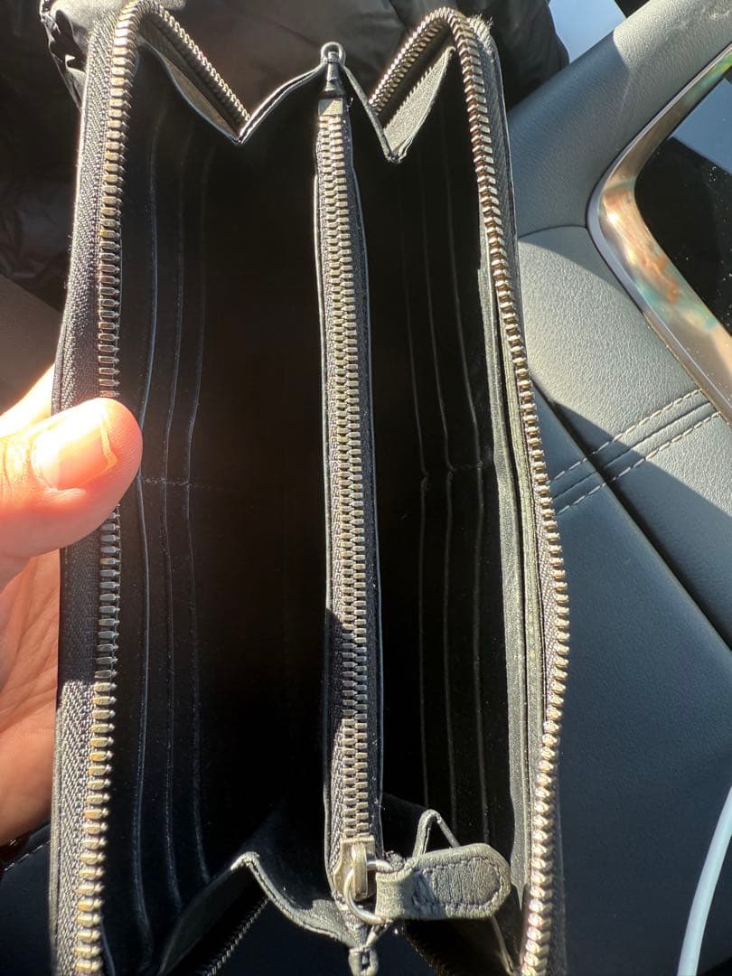 ベルルッティ長財布　銀文字‼️再出品