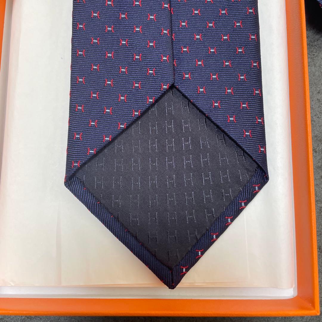 ❣️新品未使用❣️エルメス　ネクタイ　ネイビー　赤