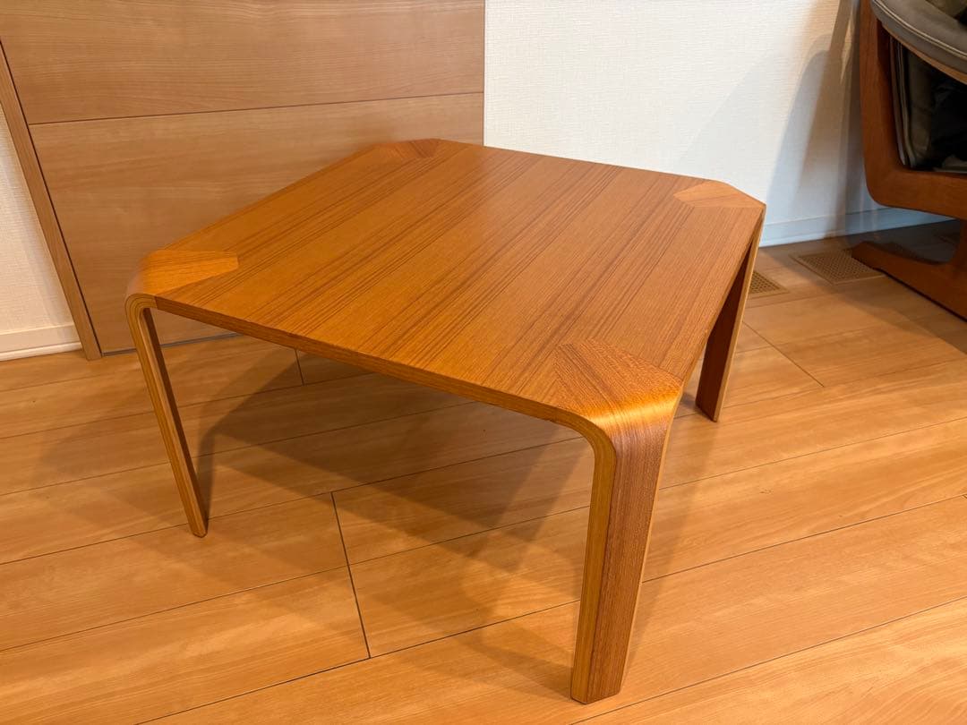 天童木工　テーブル