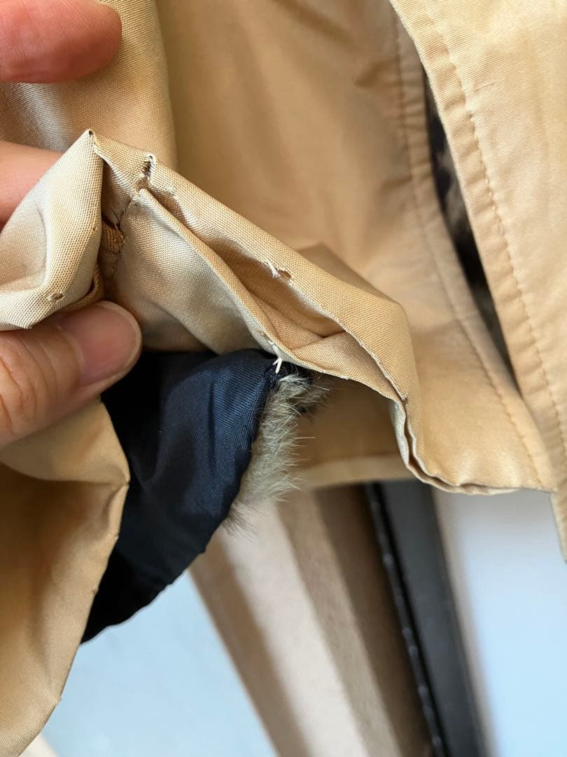 【アクアスキュータム】トレンチコート　オセロット柄FUR 毛皮付き　ヒョウ柄毛皮