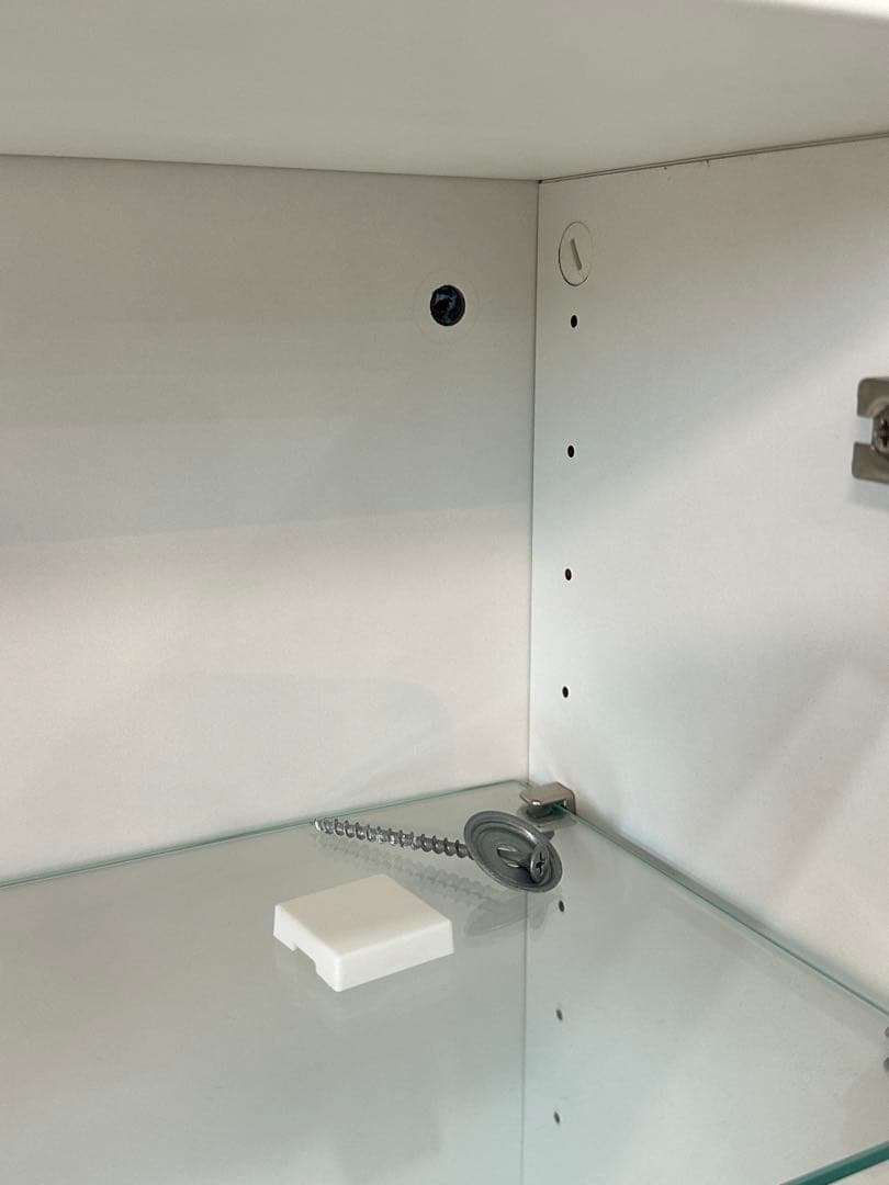 B 【東京都内23区配送無料】ガラス　ショーケース　フィギア　陳列　棚　収納