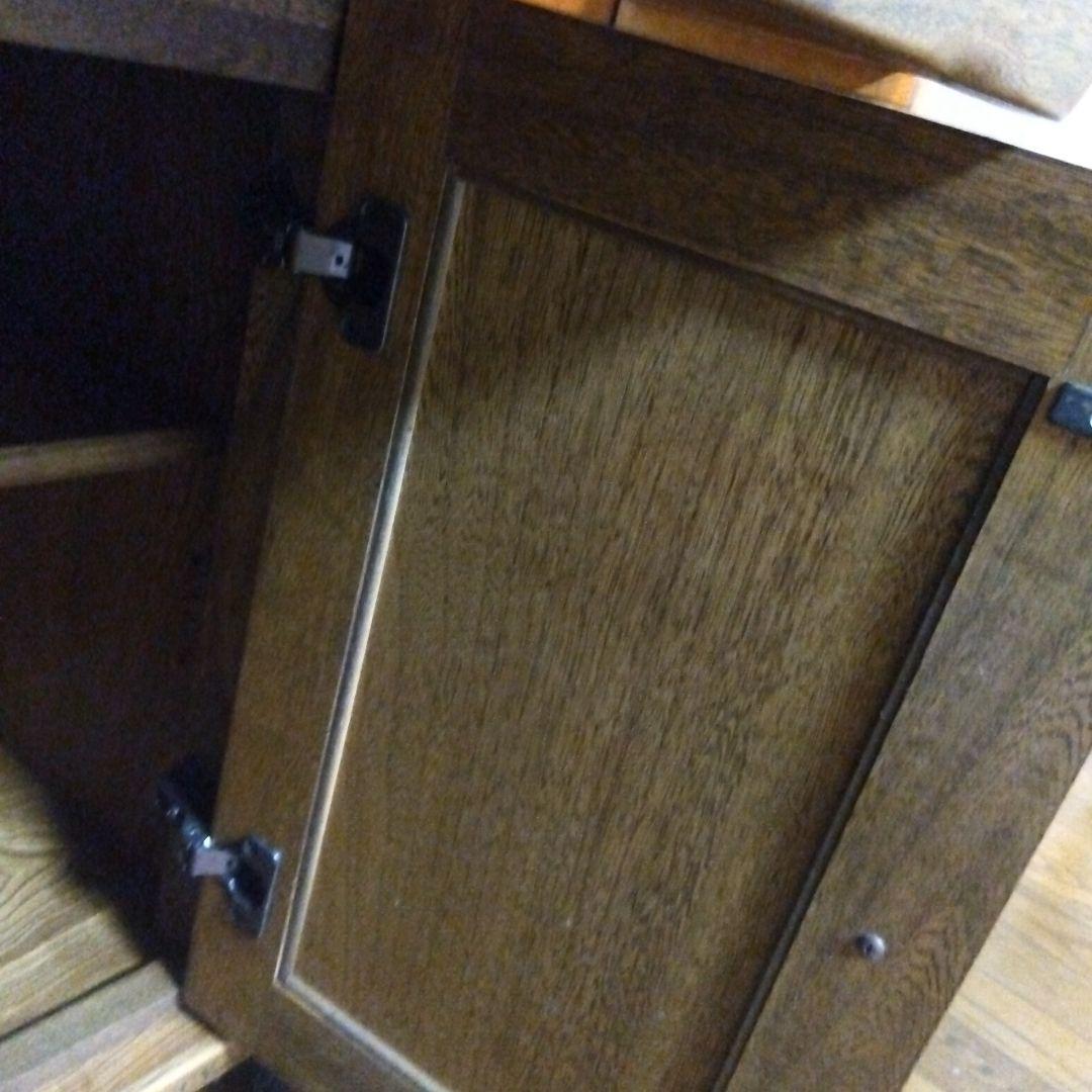 ダイニングテーブル　アンティーク