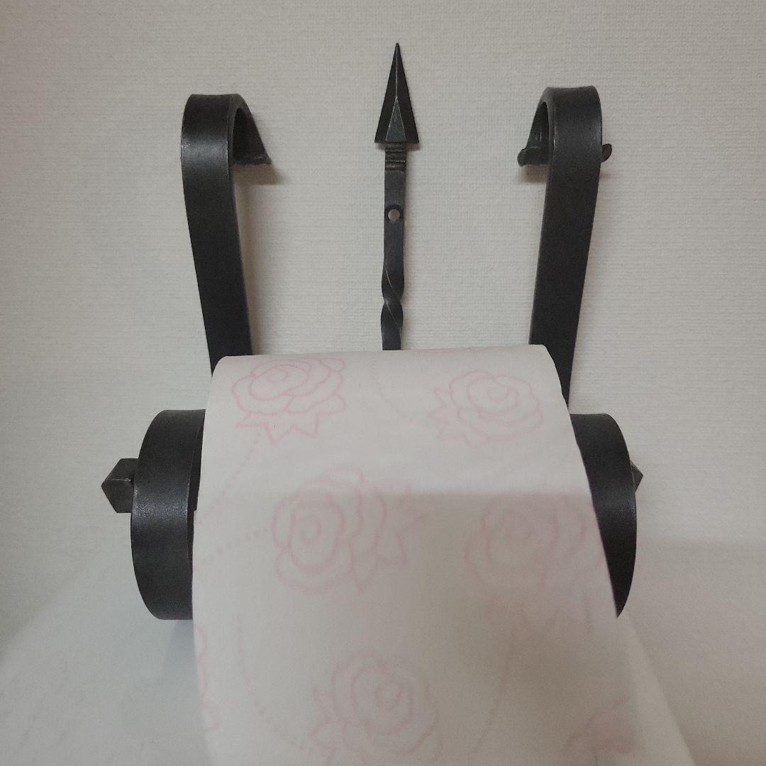 トイレットペーパーホルダー