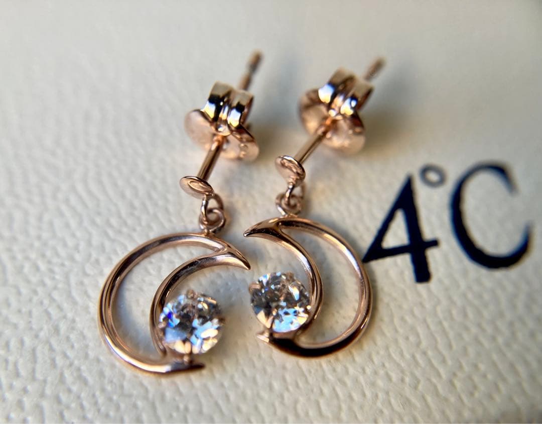 カナル・ヨンドシー　1Pジルコニア　ムーン　三日月　ピンクゴールドピアス　k10