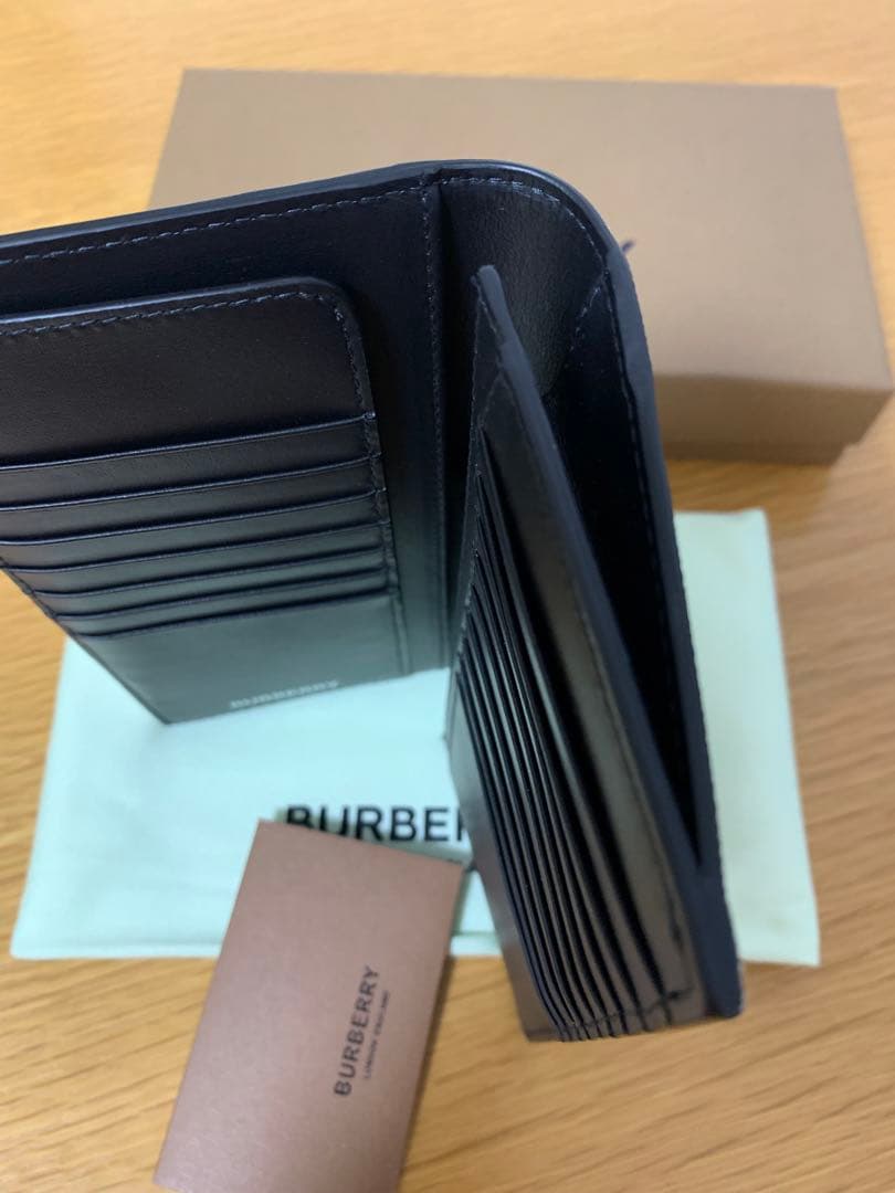 未使用　バーバリー財布