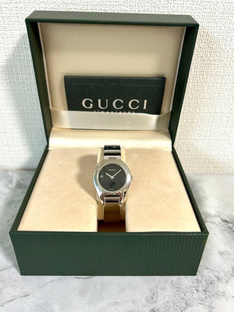 GUCCI バングル腕時計