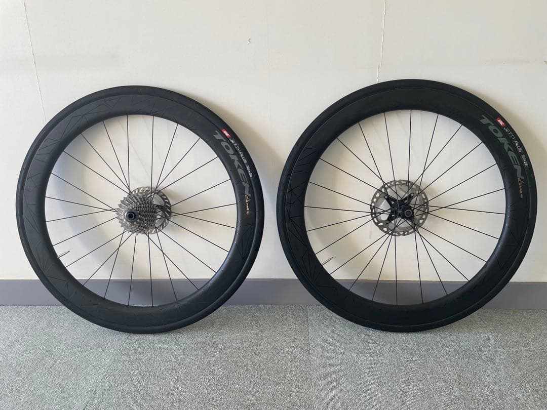 TOKEN KONAX PRO DISC カーボンホイール