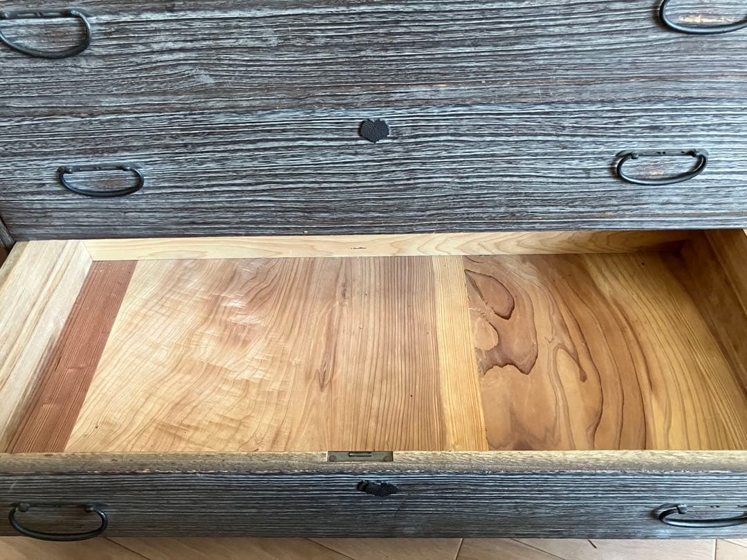 大幅値下げ‼︎ アンティーク　日本桐箪笥