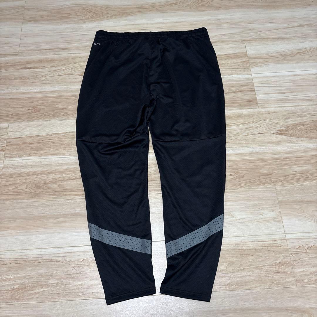 ▪️ボルシア・ドルトムント 黒　グレー　セットアップ　ジャージ上下　DRYCELL