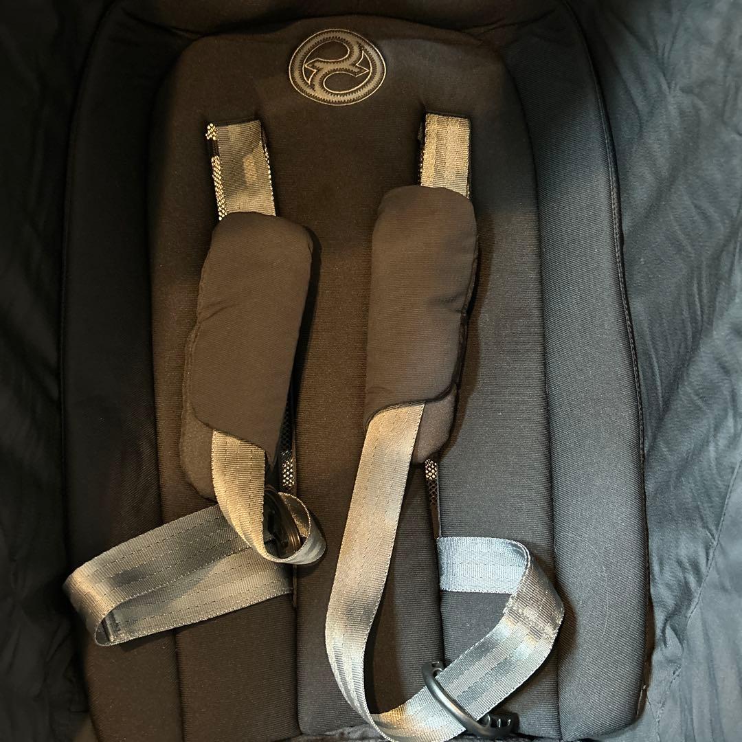 イチゴ！サイベックス コヤ ローズゴールドセピアブラック バンパーフック付