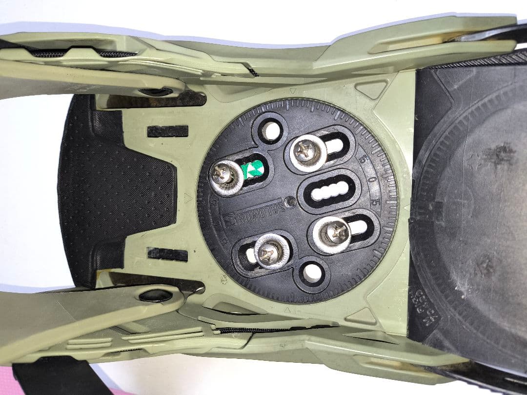 SALOMON サロモン DISTRICT ディストリクト Mサイズ